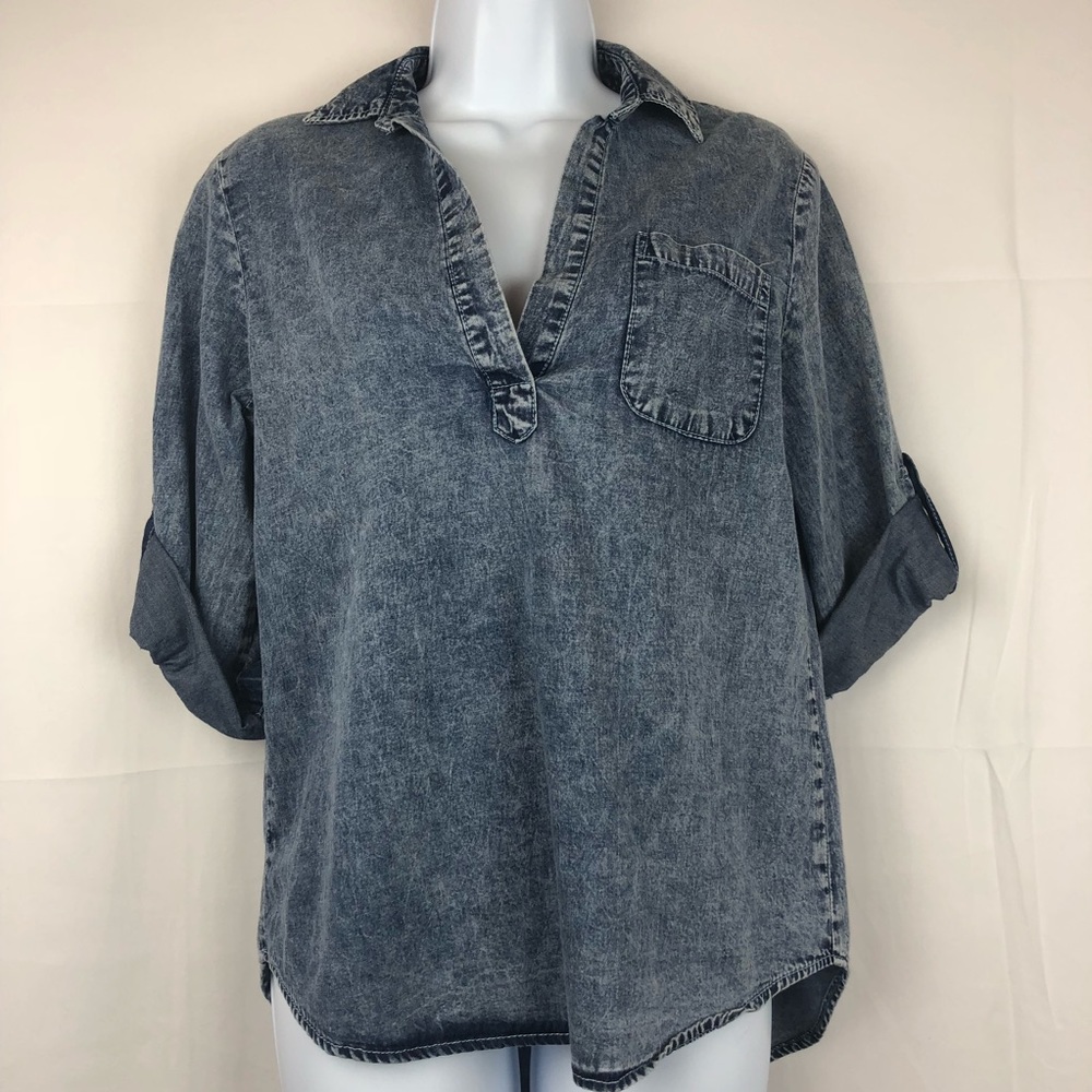 ♧Dizzy Lizzy chambray size S 3/4 length sleeve top